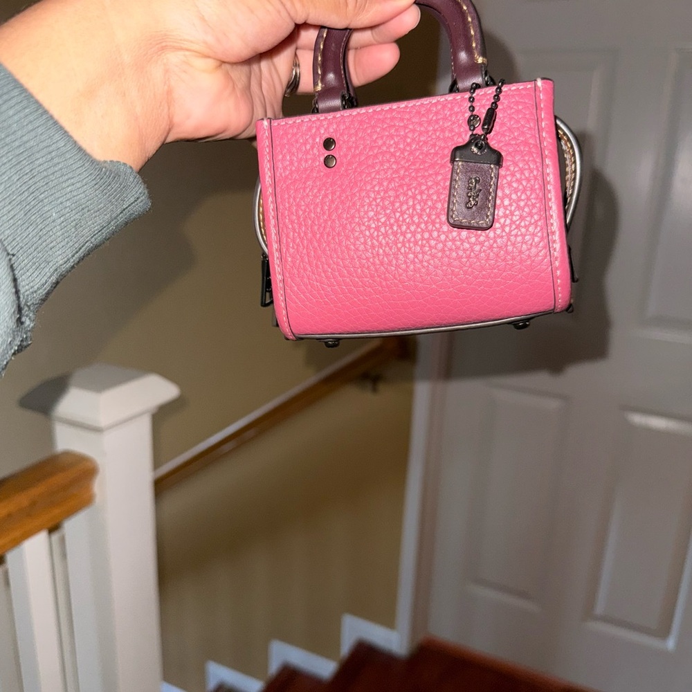 Coach Rogue 12 Leather Pebbled Bag - EUC - Picture 4 of 7